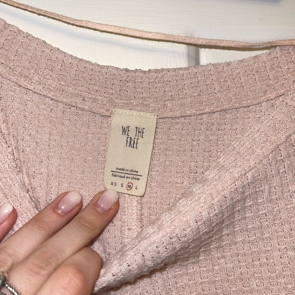 Free People™️ Pink Knit Long Sleeve - Picture 3 of 3